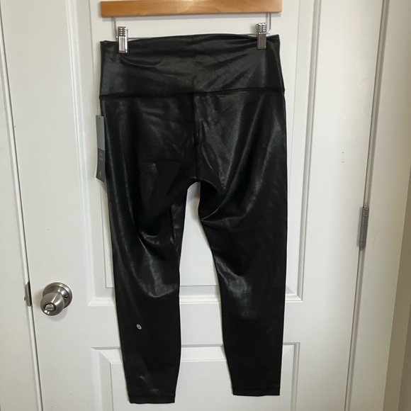 lululemon athletica Black foil Leggings- Wunder train tight 25” - Picture 5 of 6